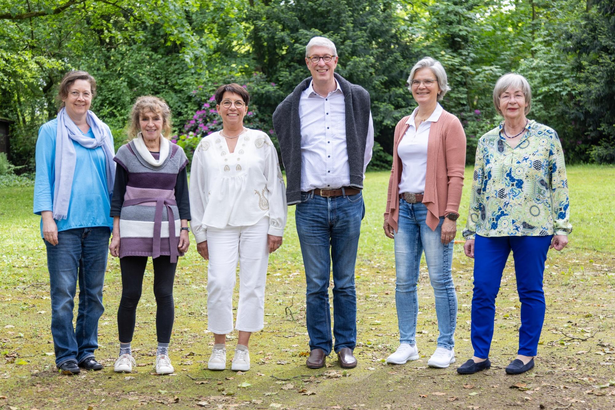 Foto von links: Monika Pitz, Regina Gutt, Daniela Gorholt, Hans-Jürgen Vratz, Anja Hübner, Dorothee Esch